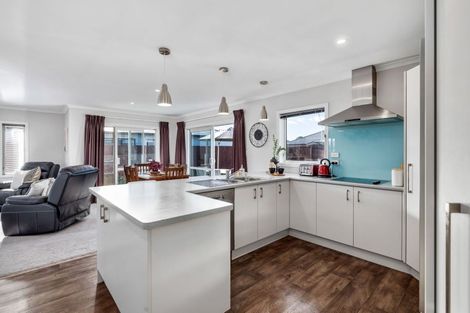 Photo of property in 12 Austin Reid Avenue, Carterton, 5713