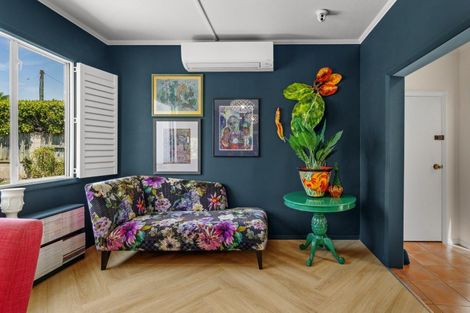 Photo of property in 65 Mchardy Street, Havelock North, 4130