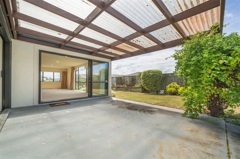 Photo of property in 6 Virginia Grove, Milson, Palmerston North, 4414