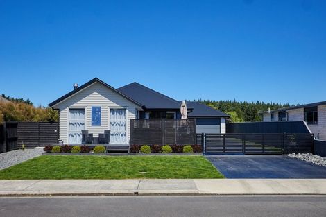 Photo of property in 7 Mcrae Gardens, Kaikoura Flat, Kaikoura, 7371