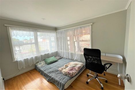 Photo of property in 9 Malcolm Place, Mangere East, Auckland, 2024