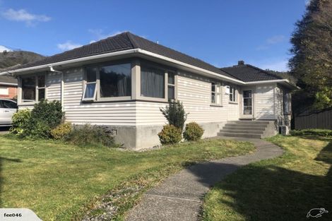 Photo of property in 22 Manuka Street, Stokes Valley, Lower Hutt, 5019