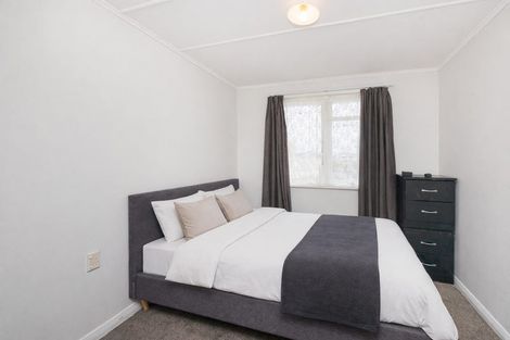 Photo of property in 33 Holland Crescent, Bulls, 4818