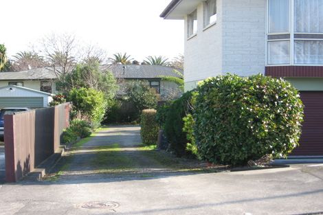Photo of property in 2 Miles Place, Awapuni, Palmerston North, 4412