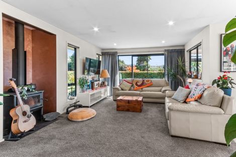 Photo of property in 1 Jack Young Place, Albert Town, Wanaka, 9305