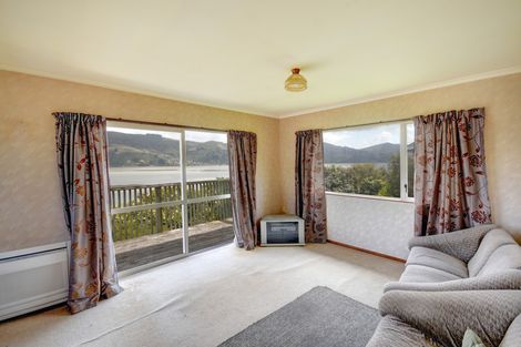 Photo of property in 20 Bayne Terrace, Macandrew Bay, Dunedin, 9014