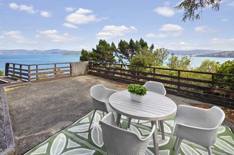 Photo of property in 45 Ferry Road, Days Bay, Lower Hutt, 5013