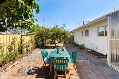 Photo of property in 5 Avon Place, Springvale, Whanganui, 4501