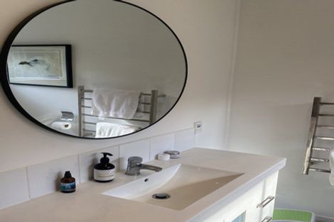 Photo of property in 1/20 Aotearoa Terrace, Murrays Bay, Auckland, 0630