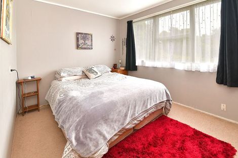 Photo of property in 49 Makiri Street, Helensville, 0800