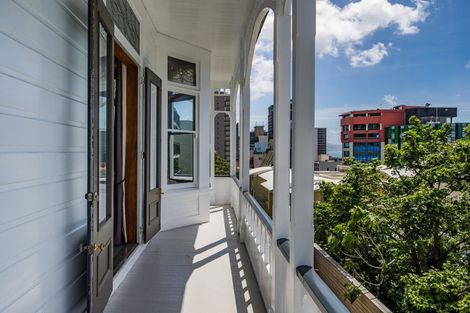 Photo of property in 2/219 The Terrace, Wellington Central, Wellington, 6011