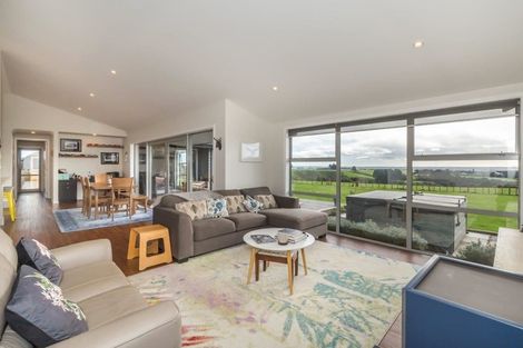 Photo of property in 40 Te Rohenga Road, Koputaroa, Levin, 5571