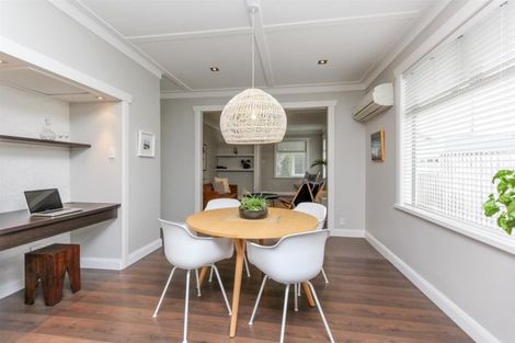 Photo of property in 30 Nobs Line, Strandon, New Plymouth, 4312