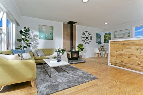 Photo of property in 18 Lendic Avenue, Henderson, Auckland, 0612