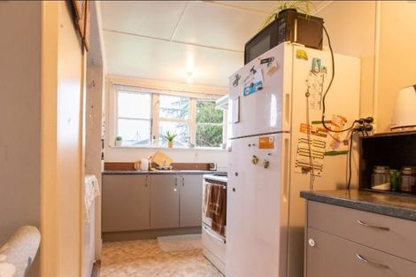 Photo of property in 13 Seddon Street, Dannevirke, 4930