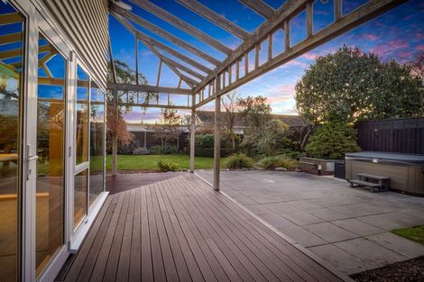 Photo of property in 36 Tui Street, Fendalton, Christchurch, 8041