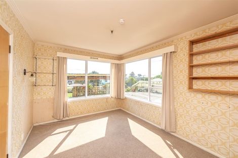 Photo of property in 93 Karaka Street, Castlecliff, Whanganui, 4501