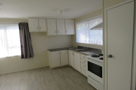 Photo of property in 16 Moncrieff Avenue, Clendon Park, Auckland, 2103