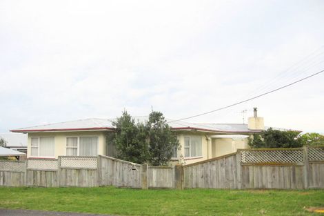 Photo of property in 2 Mckenzie Avenue, Raumati South, Paraparaumu, 5032