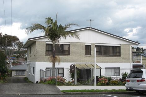 Photo of property in 71a Young Street, New Plymouth, 4310