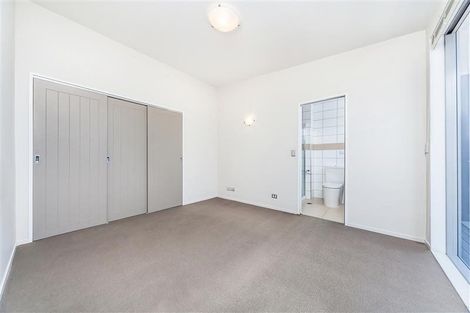 Photo of property in 35m Garnet Road, Westmere, Auckland, 1022