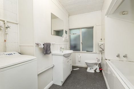 Photo of property in 28 Smith Street, Dunedin Central, Dunedin, 9016