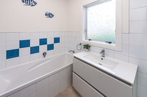 Photo of property in 20 Great North Road, Saint Johns Hill, Whanganui, 4500