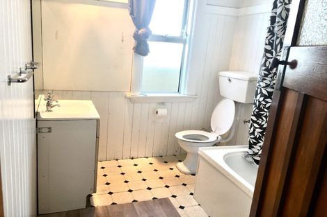 Photo of property in 2/64 Division Street, Riccarton, Christchurch, 8041