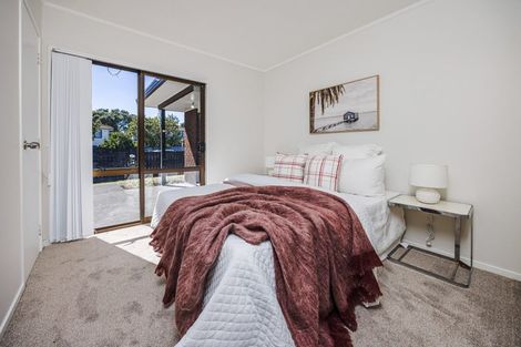 Photo of property in 3/48 Taitimu Drive, Weymouth, Auckland, 2103