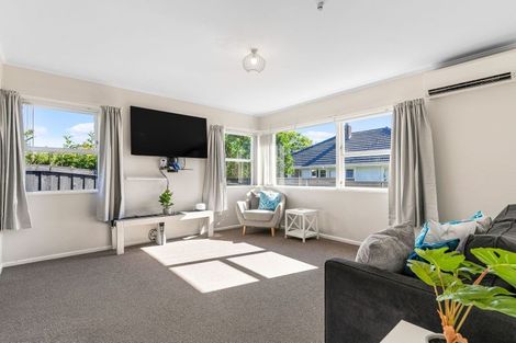 Photo of property in 94 Tirimoana Road, Te Atatu South, Auckland, 0602