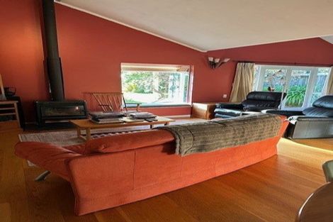 Photo of property in 1a Tui Crescent, Waikanae, 5036