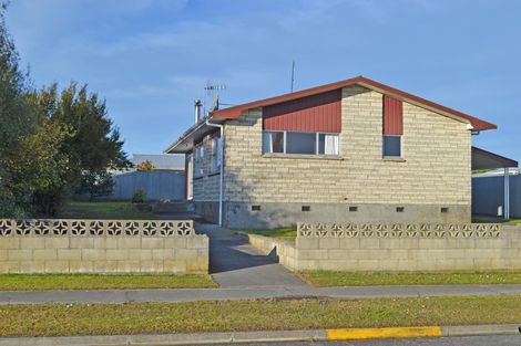 Photo of property in 19 Shortland Street, Tamatea, Napier, 4112