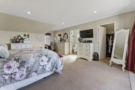 Photo of property in 113 John F Kennedy Drive, Milson, Palmerston North, 4414