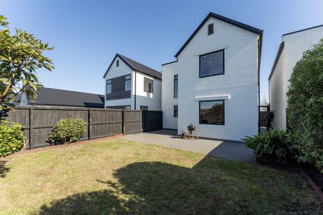 Photo of property in 83 Faringdon Boulevard, Rolleston, 7615