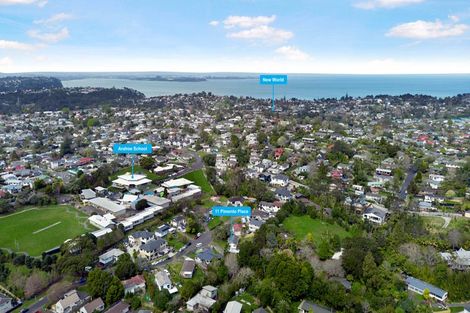 Photo of property in 11 Pimento Place, New Lynn, Auckland, 0600