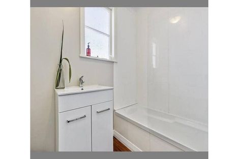 Photo of property in 66 Don Buck Road, Massey, Auckland, 0614