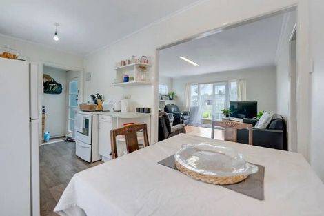 Photo of property in 44 Allen Street, Mangere East, Auckland, 2024