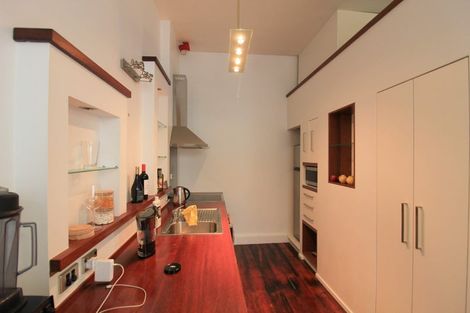 Photo of property in Hannahs Warehouse Apartments, 21/13 Leeds Street, Te Aro, Wellington, 6011