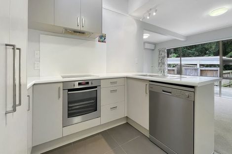 Photo of property in 3/8 Park Hill Road, Birkenhead, Auckland, 0626