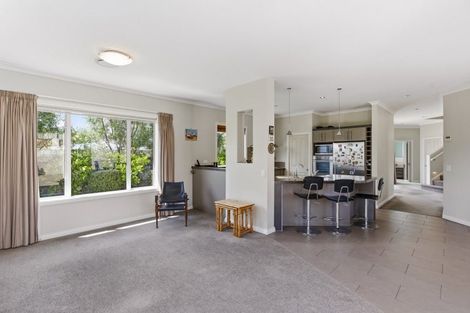 Photo of property in 10 Metzenthin Close, Raumati South, Paraparaumu, 5032