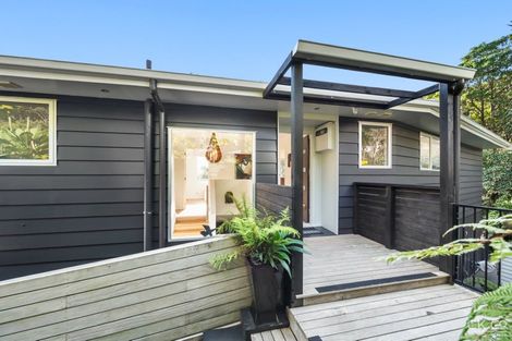 Photo of property in 212 Whites Line East, Waiwhetu, Lower Hutt, 5010