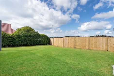 Photo of property in 41 Albatross Road, Red Beach, 0932