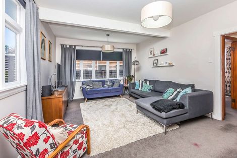 Photo of property in 2 Norton Park Avenue, Fairfield, Lower Hutt, 5011