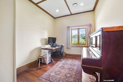 Photo of property in 12 Veronica Street, Brooklyn, Wellington, 6021