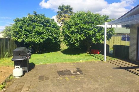 Photo of property in 1 Justamere Place, Weymouth, Auckland, 2103