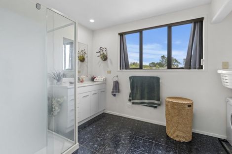 Photo of property in 15 Townsend Road, Paraite, New Plymouth, 4373