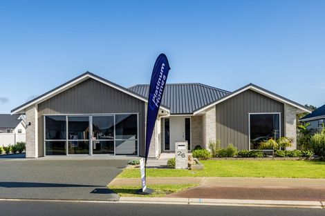 Photo of property in 26 Maturiki Drive, One Tree Point, 0118