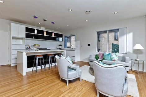 Photo of property in 85 Hugh Green Drive, Pinehill, Auckland, 0632