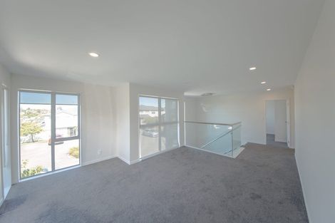 Photo of property in 27 Westerley Place, Long Bay, Auckland, 0630