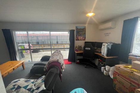 Photo of property in 11 Villa Place, Bell Block, New Plymouth, 4312